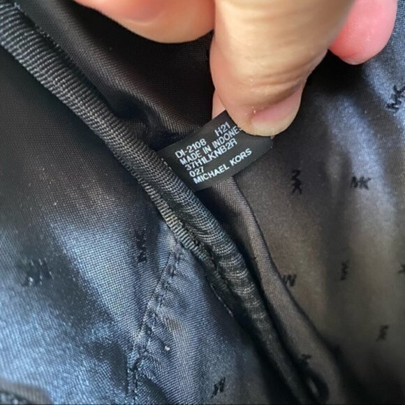 MICHAEL KORS Mens Kent Graphic Logo Backpack Bag in Black - Picture 9 of 9